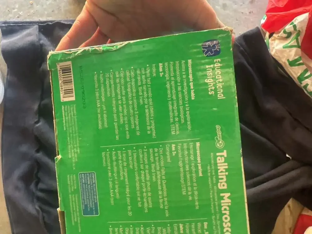 Educational Insights GeoSafari Jr. Talking Microscope Featuring Bindi Irwin